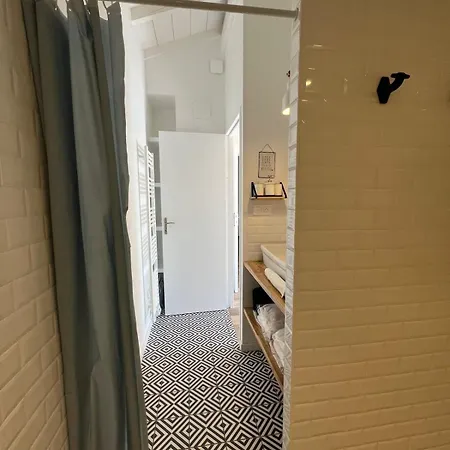 Maison De 4 Etoiles, Sud *