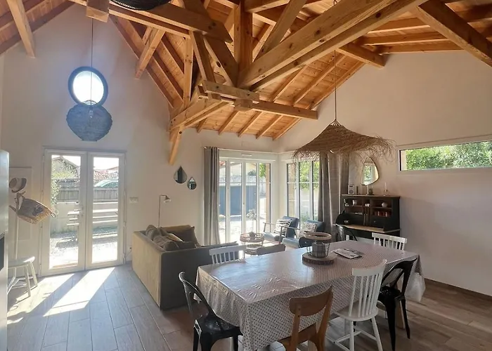 Maison De 4 Etoiles, Sud Villa *